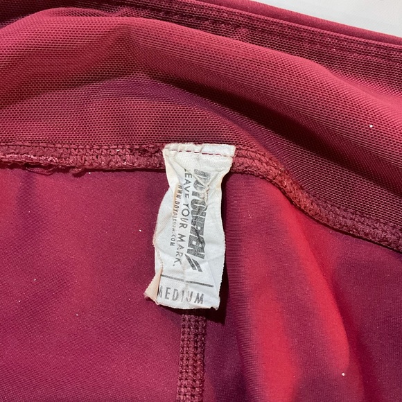 Doyoueven ‘Leave Your Mark’ maroon leggings; Nice! - Picture 10 of 11